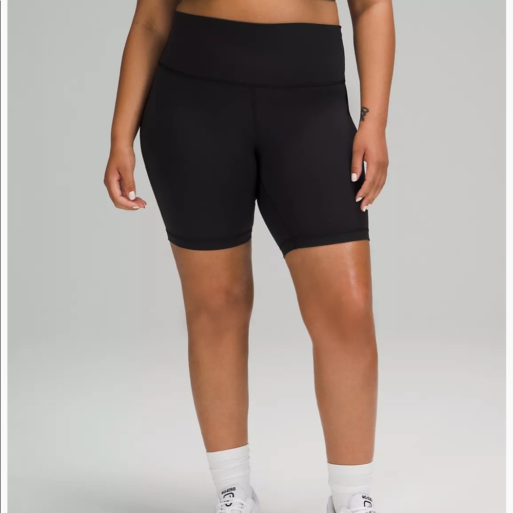 Wunder Train High Rise Shorts 8”